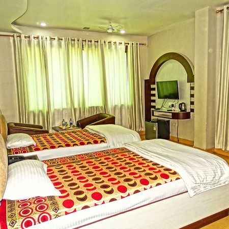 Hotel Garv Residencia Gaya Exterior photo