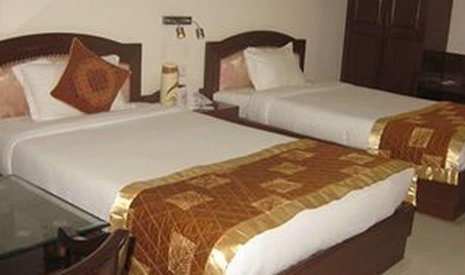 Hotel Garv Residencia Gaya Exterior photo